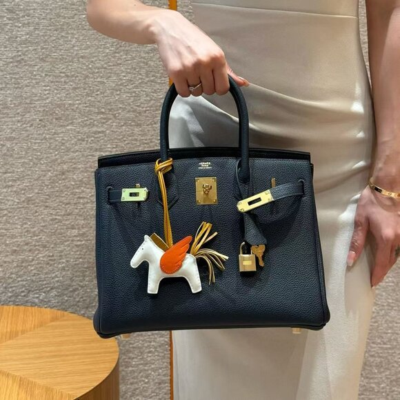 Hermes Handbags - ,Classic Hermes Bag: A Stylish and Versatile Choice for Elegance